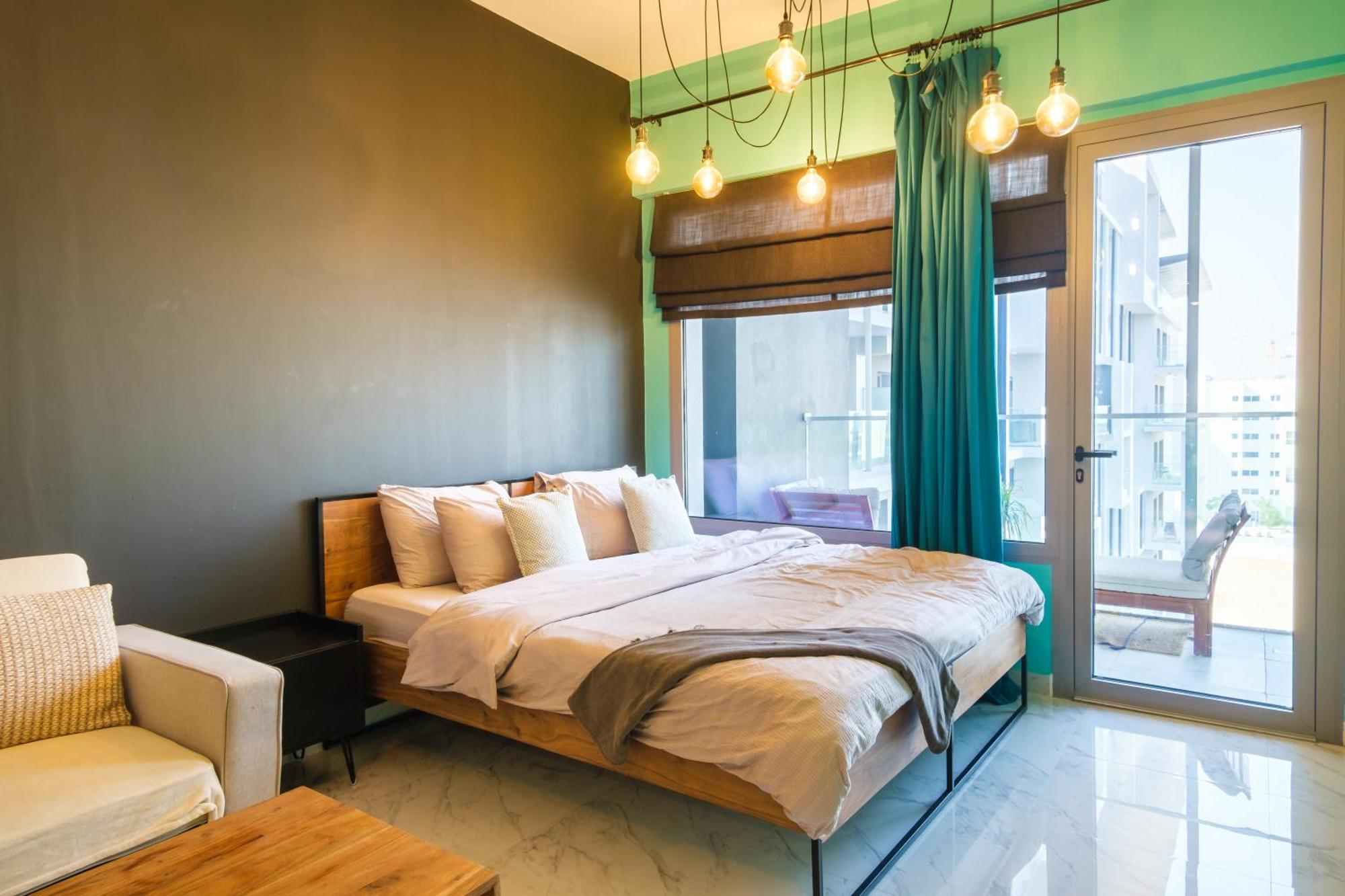 Ferienwohnung Industrial Chic Retreat Al Qurayyah Exterior foto