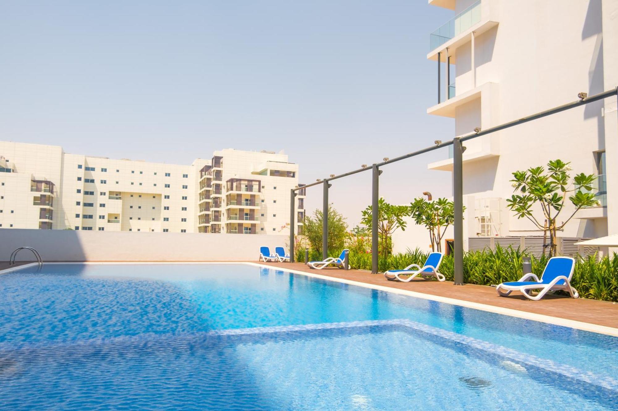 Ferienwohnung Industrial Chic Retreat Al Qurayyah Exterior foto